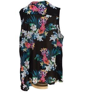 Additionelle sleeveless floral sheer top